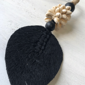 Shell & Bead Hanging - Blk