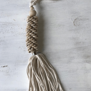 Shell Hanging - Long Shell Cluster
